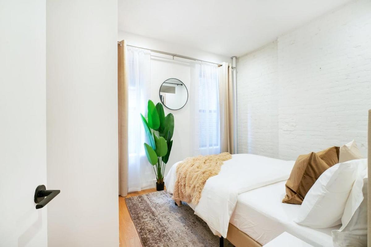 1288-4rs Newly Furnished Prime Ues 2br * New York